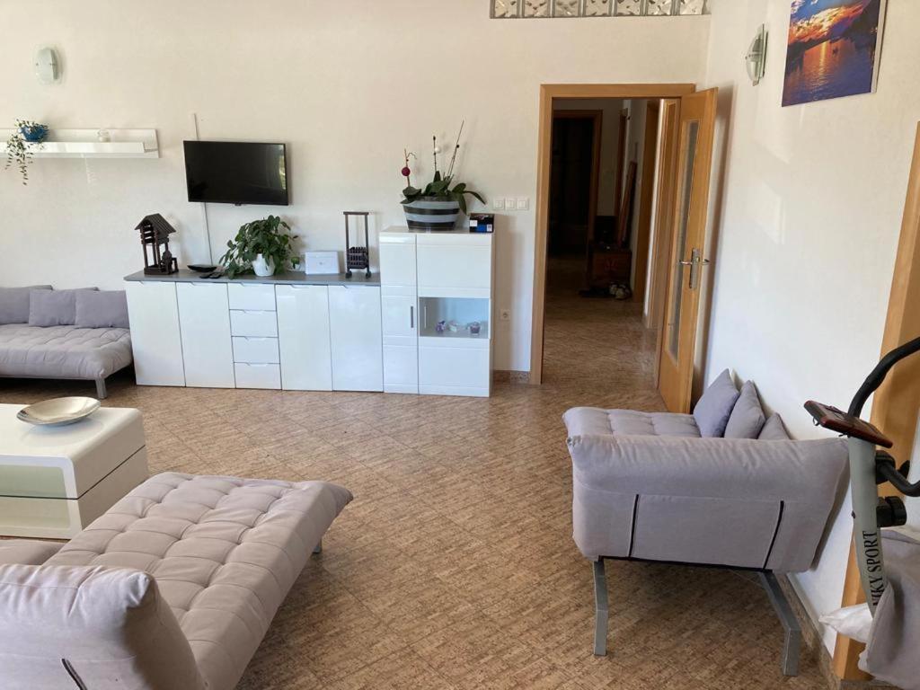 4 Bedroom Apartment In Tisno Exterior foto